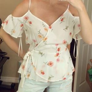 One Clothing White with Pink Floral Cold Shoulder Top Size Small